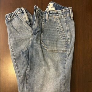 Paige Women’s jeans joggers size 25. Like new!